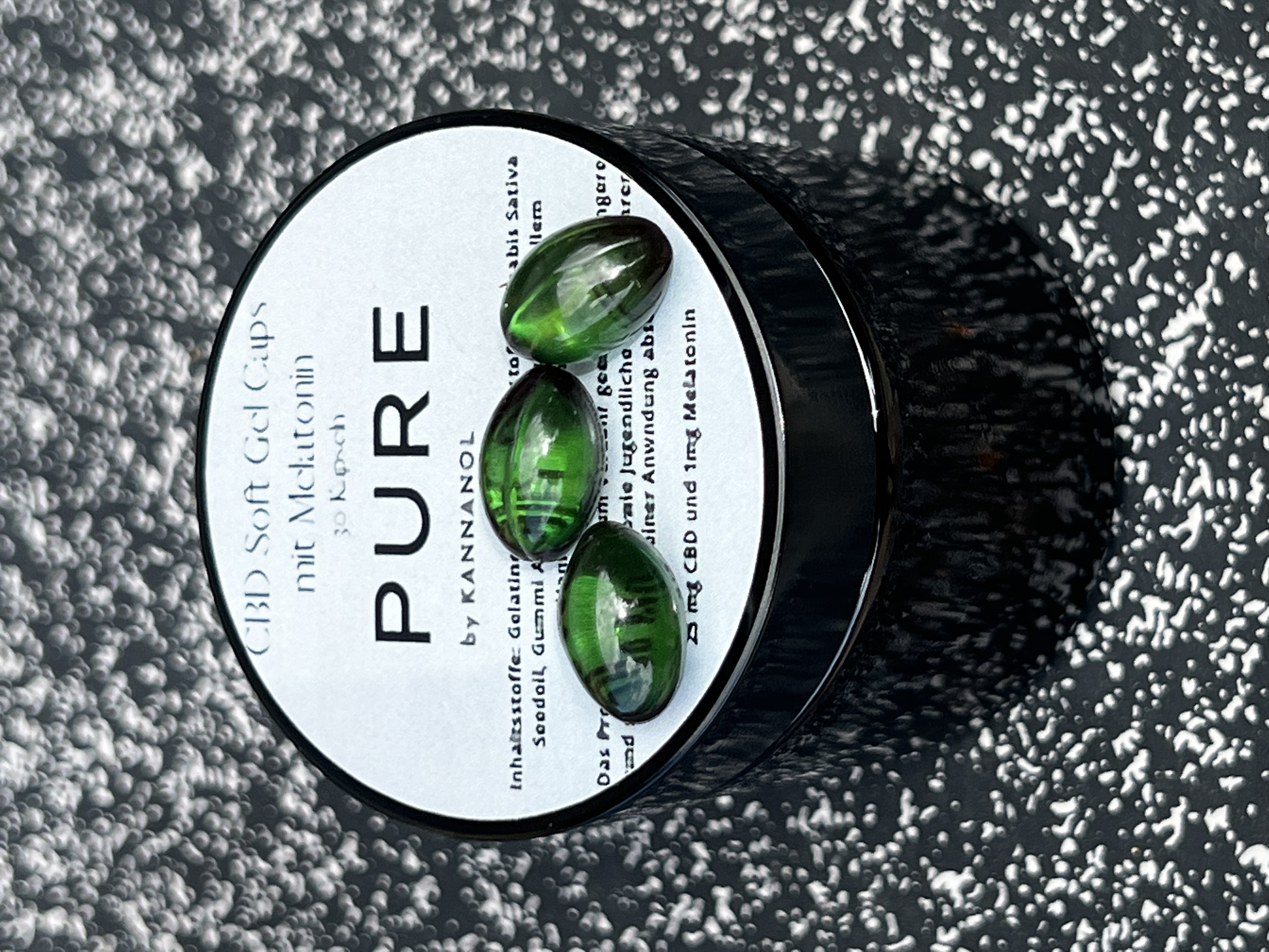 CBD shop - Brandneu!!! CBD Soft Gel Caps mit Melatonin für Ihren gesunden Schlaf.  - KannaNol UG (haftungsbeschränkt)