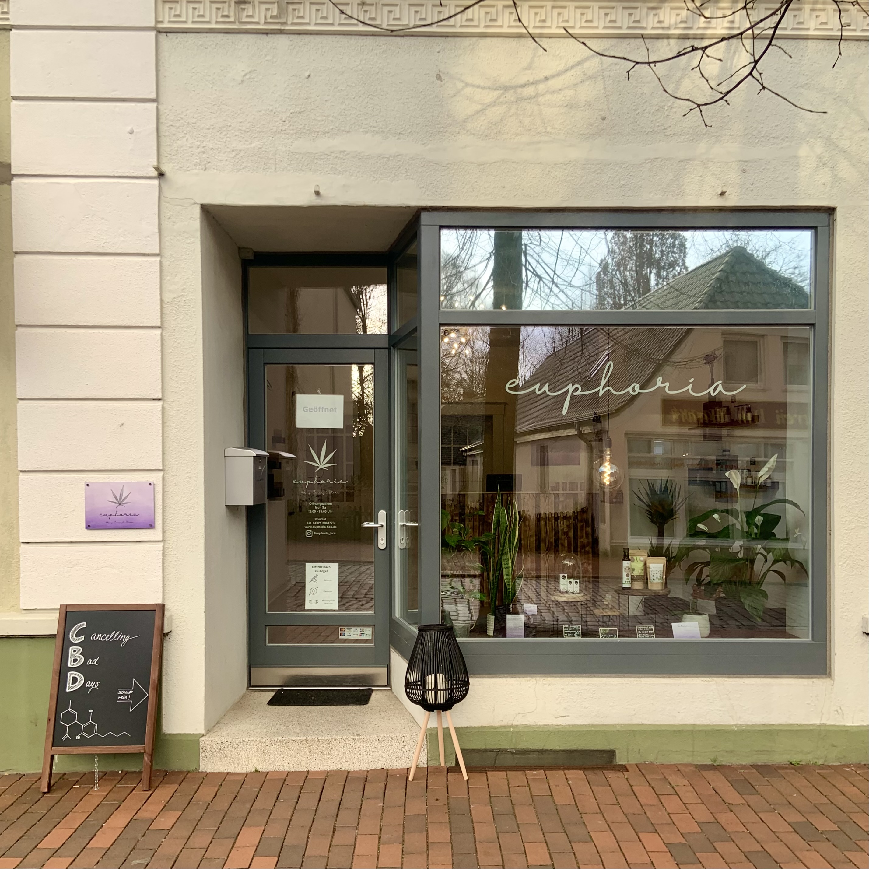 CBD-Shop - Shop Aussenansicht - euphoria - hemp concept store
