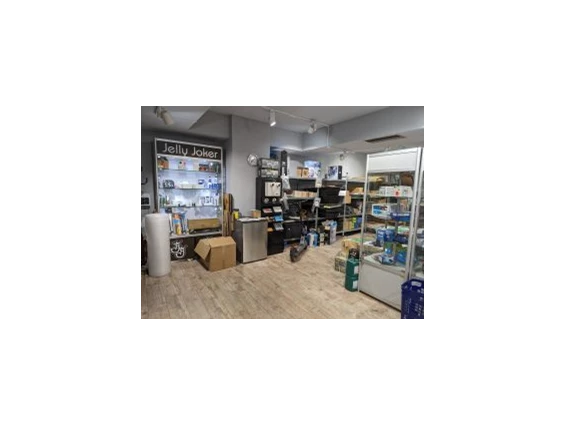 CBD-Shop: Jelly Joker hat einen 200m² großen Growbereich mit allem was man braucht - Jelly Joker