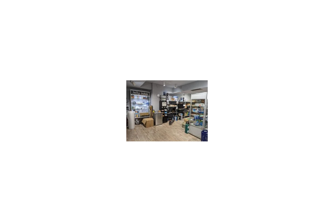 CBD-Shop: Jelly Joker hat einen 200m² großen Growbereich mit allem was man braucht - Jelly Joker