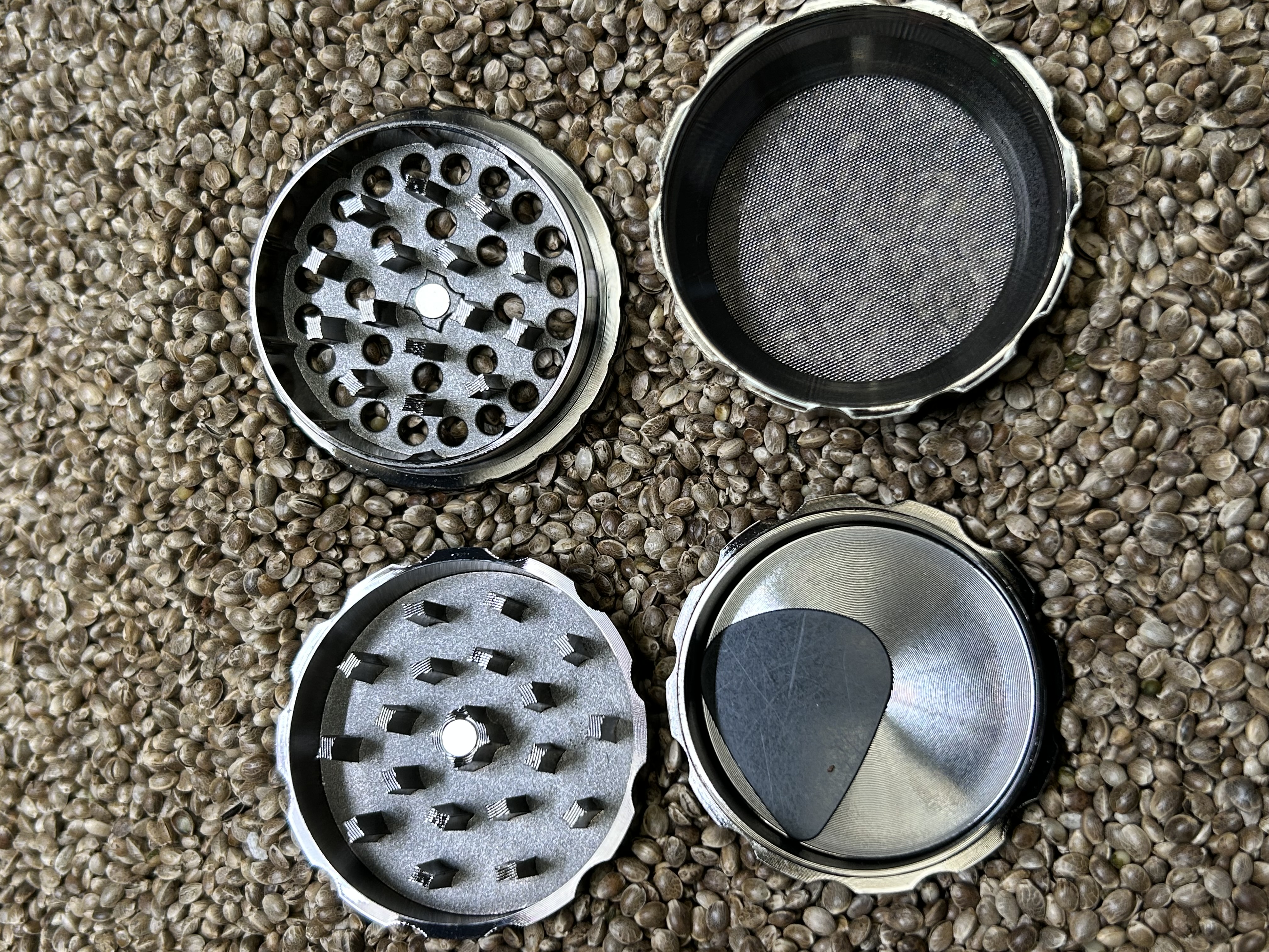 CBD-Shop: Ocb Grinder - erhältlich im Store. - Urbangrow Growshop Düsseldorf