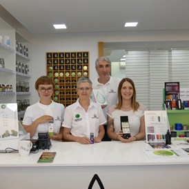 CBD-Shop: Hemptheken Team in Graz - Hemptheke Graz - Ihre Fachdrogerie für Hanfprodukte
