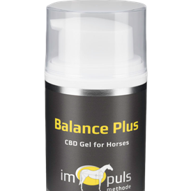 Hanf: Mit 6 mg CBD pro Pumpe. Die wissenschaftliche Forschung über topical CBD zeigt, dass 6 mg die optimale Dosis ist, nicht mehr und nicht weniger. 
Ein Pumper für einen handflächengroßen Problembereich, 1-2 Minuten lang einmassieren – fertig!
Vielseitige natürliche Inhaltsstoffe - Kuhlenden Effekt.
 - Balance Plus CBD Gel für Pferde - CBD Horses